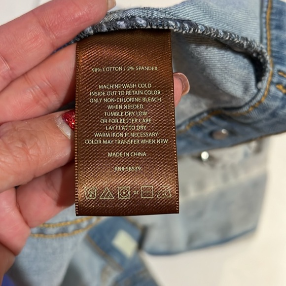 Kut from the Kloth Womens XS Helena Light Wash Denim jacket - Picture 10 of 11